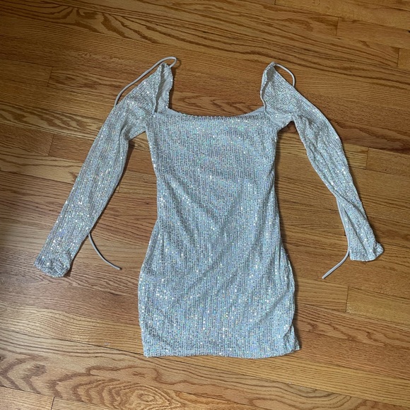 Lucy in the Sky | Dresses | Giulia Sparkling Square Neck Dress In Silver  Sequin | Poshmark